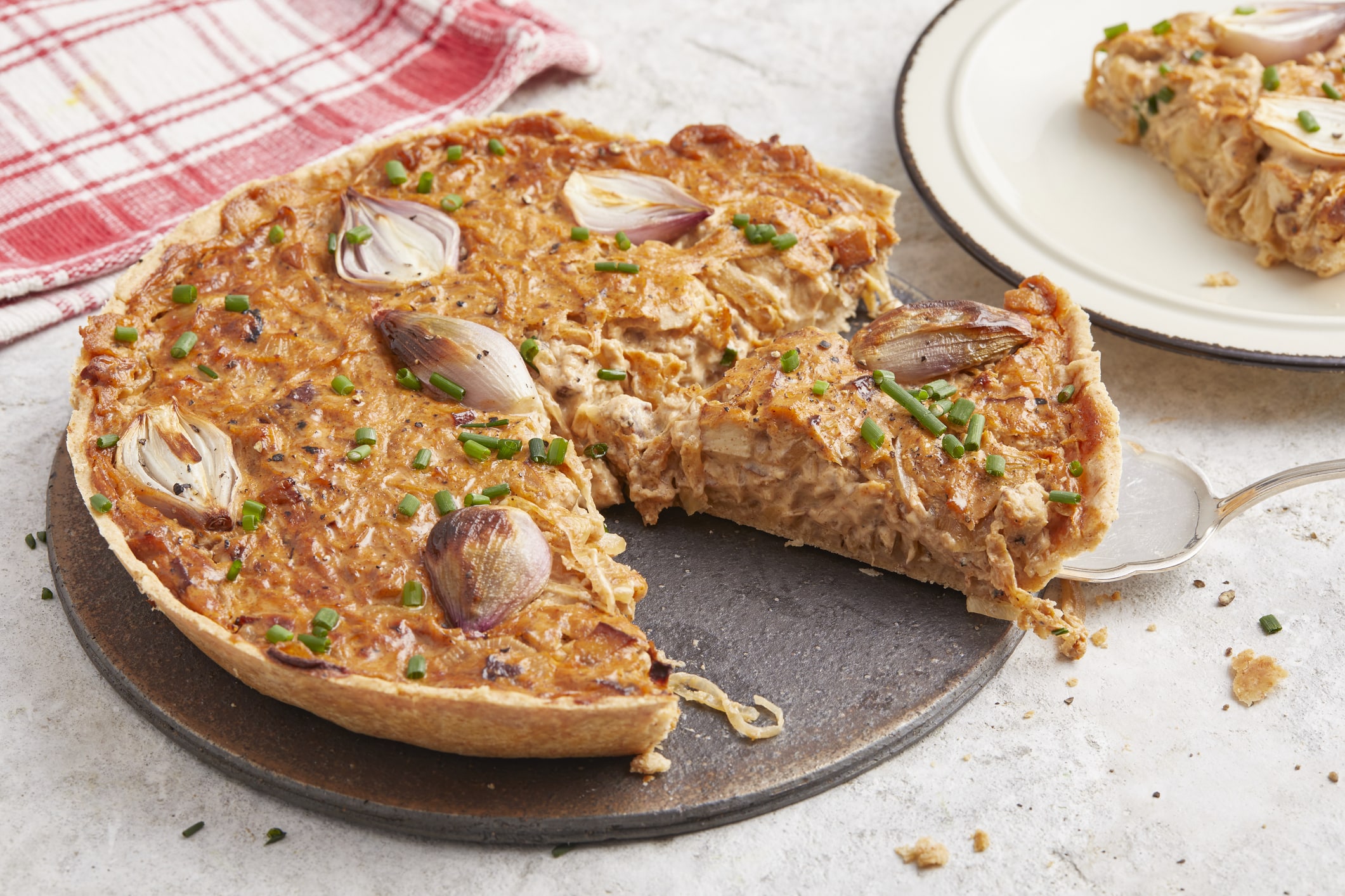 Pâte maison et oignons confits au beurre : la technique pour éviter l'amertume