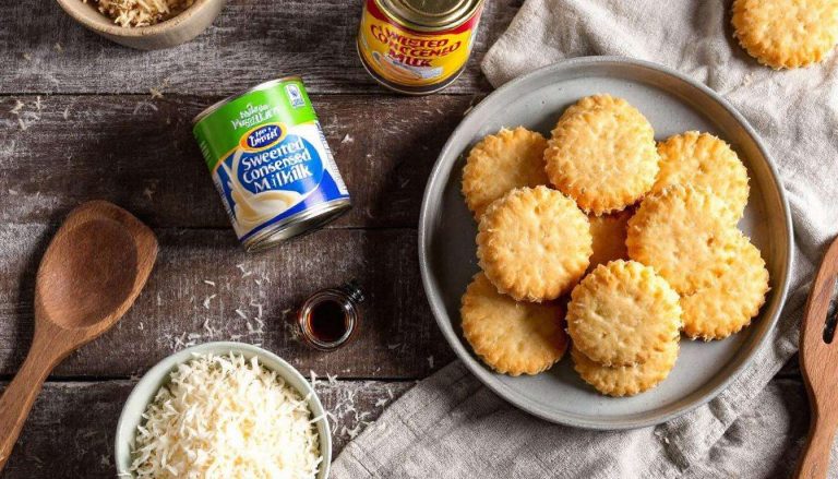 « Seulement 3 ingrédients pour ces biscuits coco : la recette qui sauve le goûter en urgence »