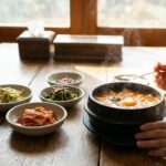 Makgeolli et street food : l'accord ancestral de la Corée